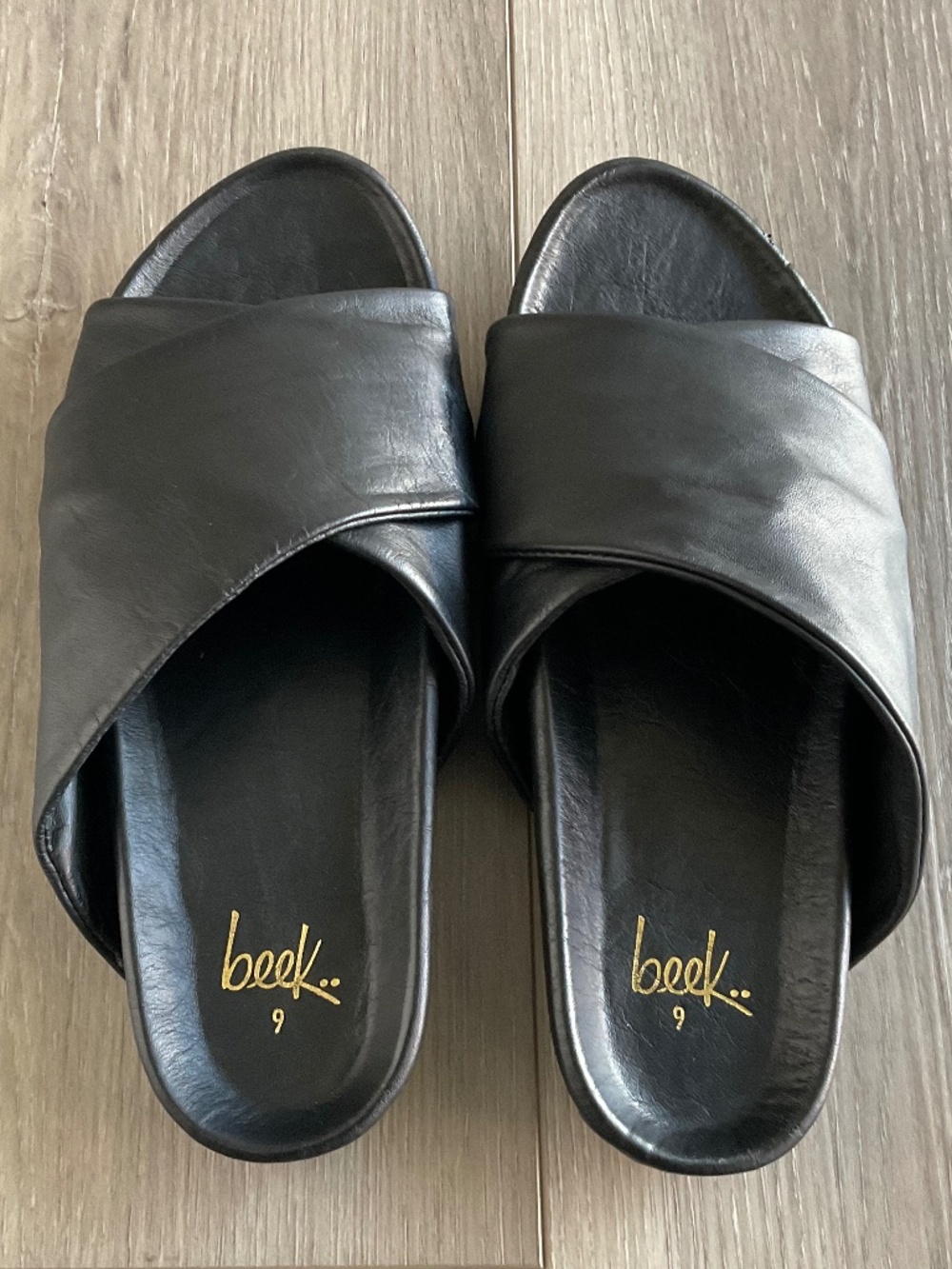 BEEK Kia  Black Leather Slide Sandal Size 9